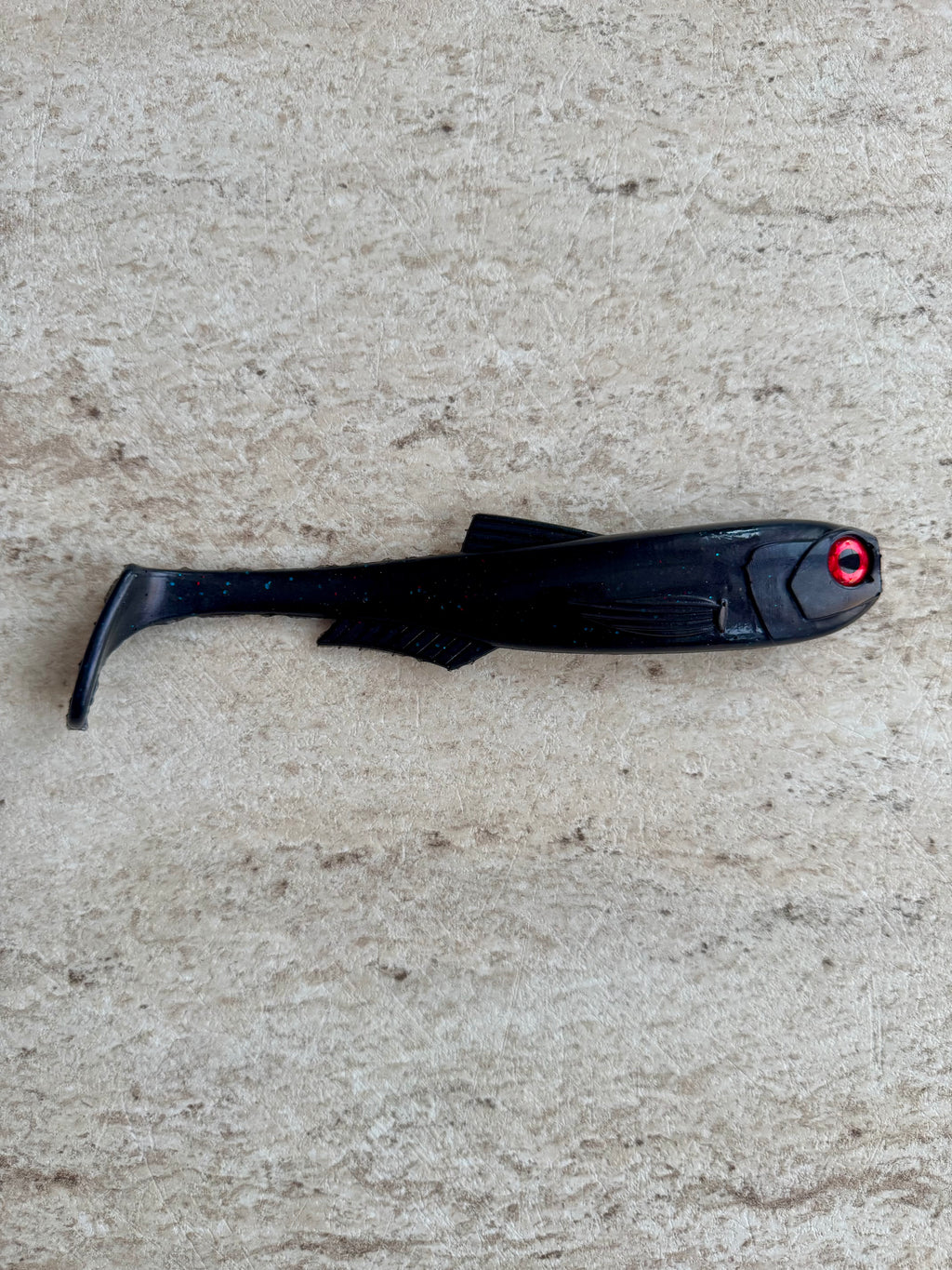 Nestro Shad 19cm (Schwarz)